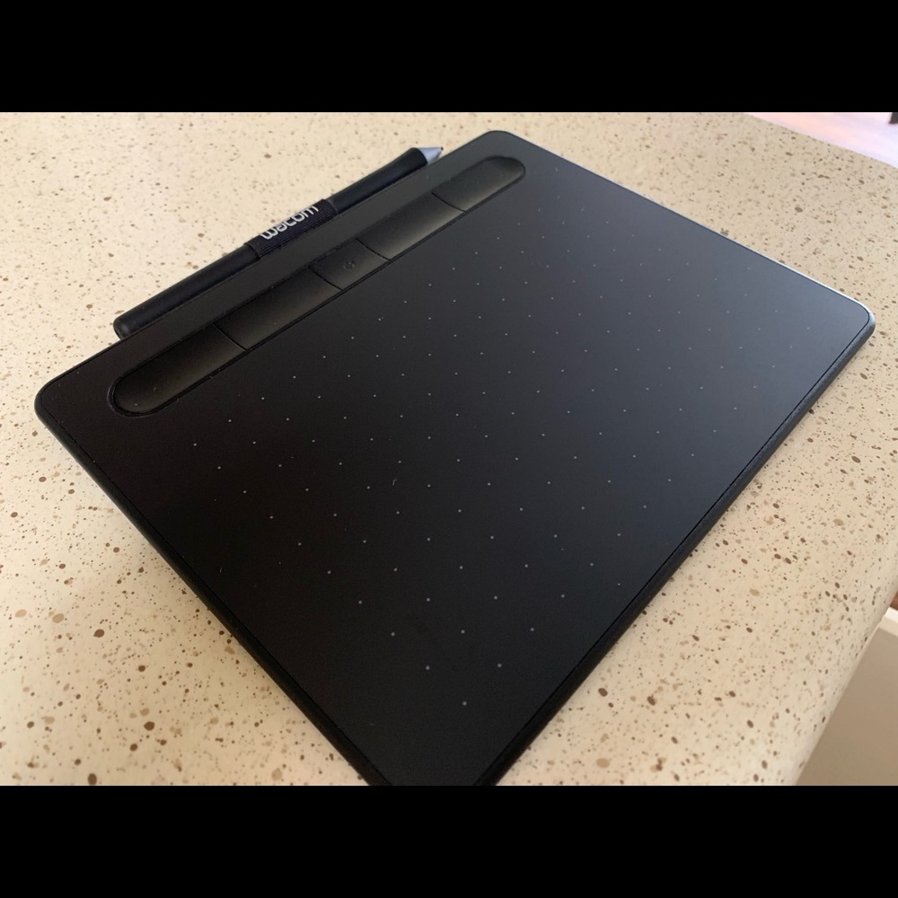 Wacom Intuos Tablet - Picture 2 of 3